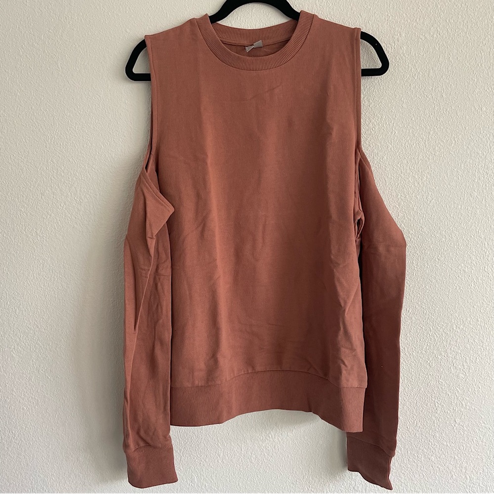 ASOS cold shoulder very light weight sweatshirt top *NWOT* in a deep dusty pink